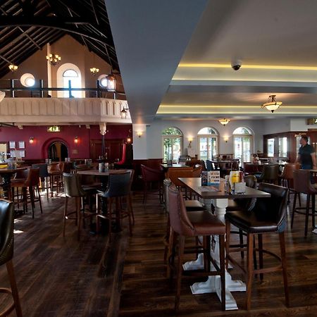 Sandford House Hotel Wetherspoon Huntingdon Buitenkant foto