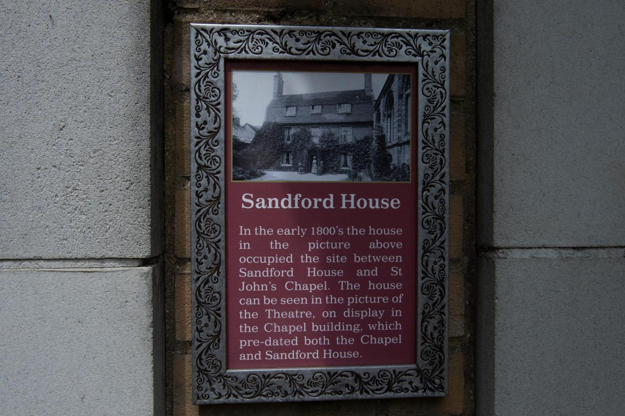 Sandford House Hotel Wetherspoon Huntingdon Buitenkant foto