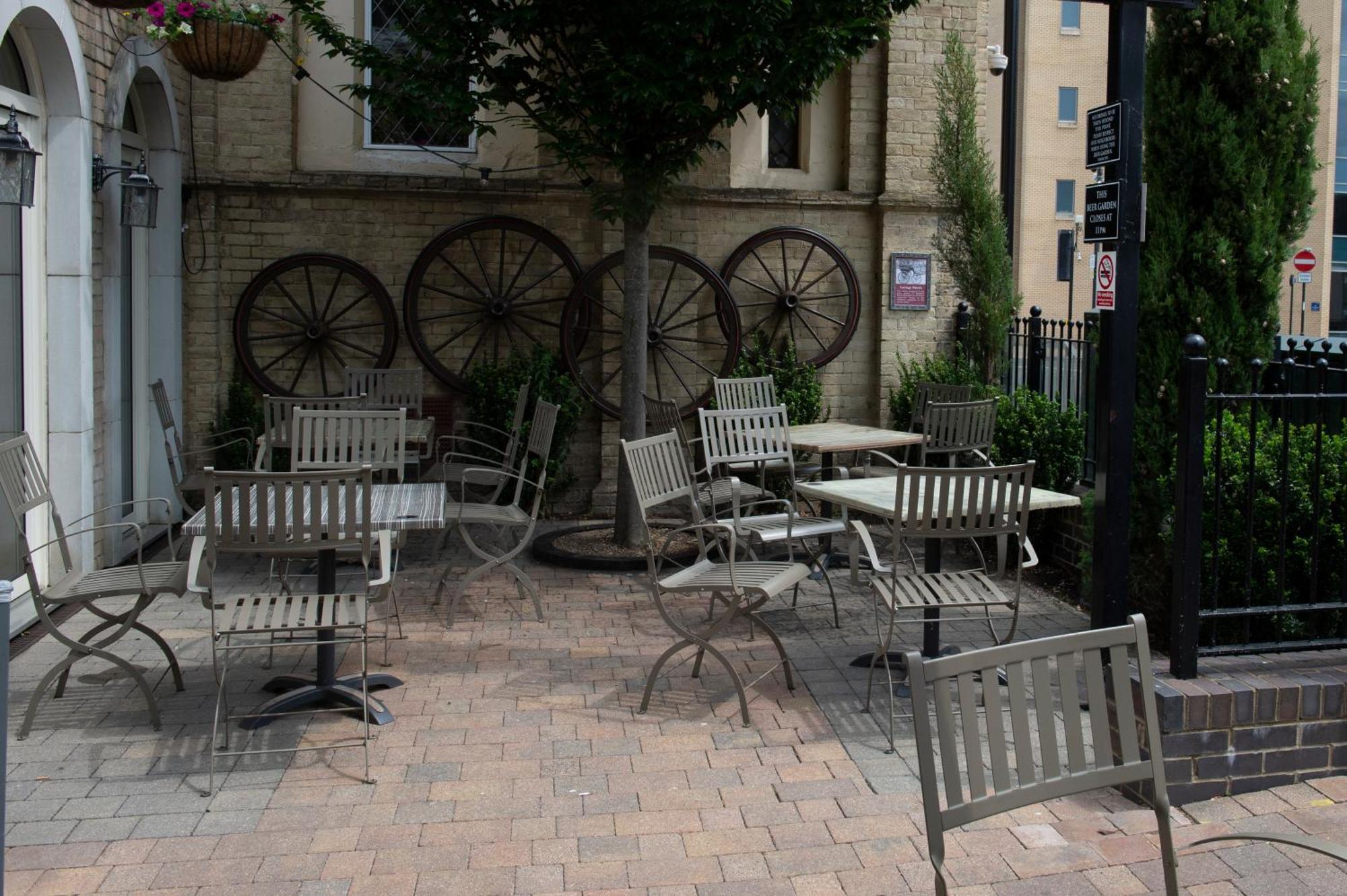 Sandford House Hotel Wetherspoon Huntingdon Buitenkant foto