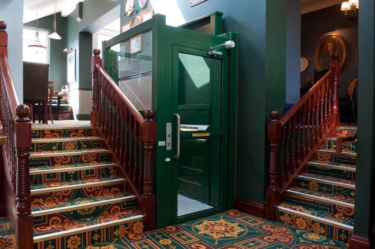 Sandford House Hotel Wetherspoon Huntingdon Buitenkant foto