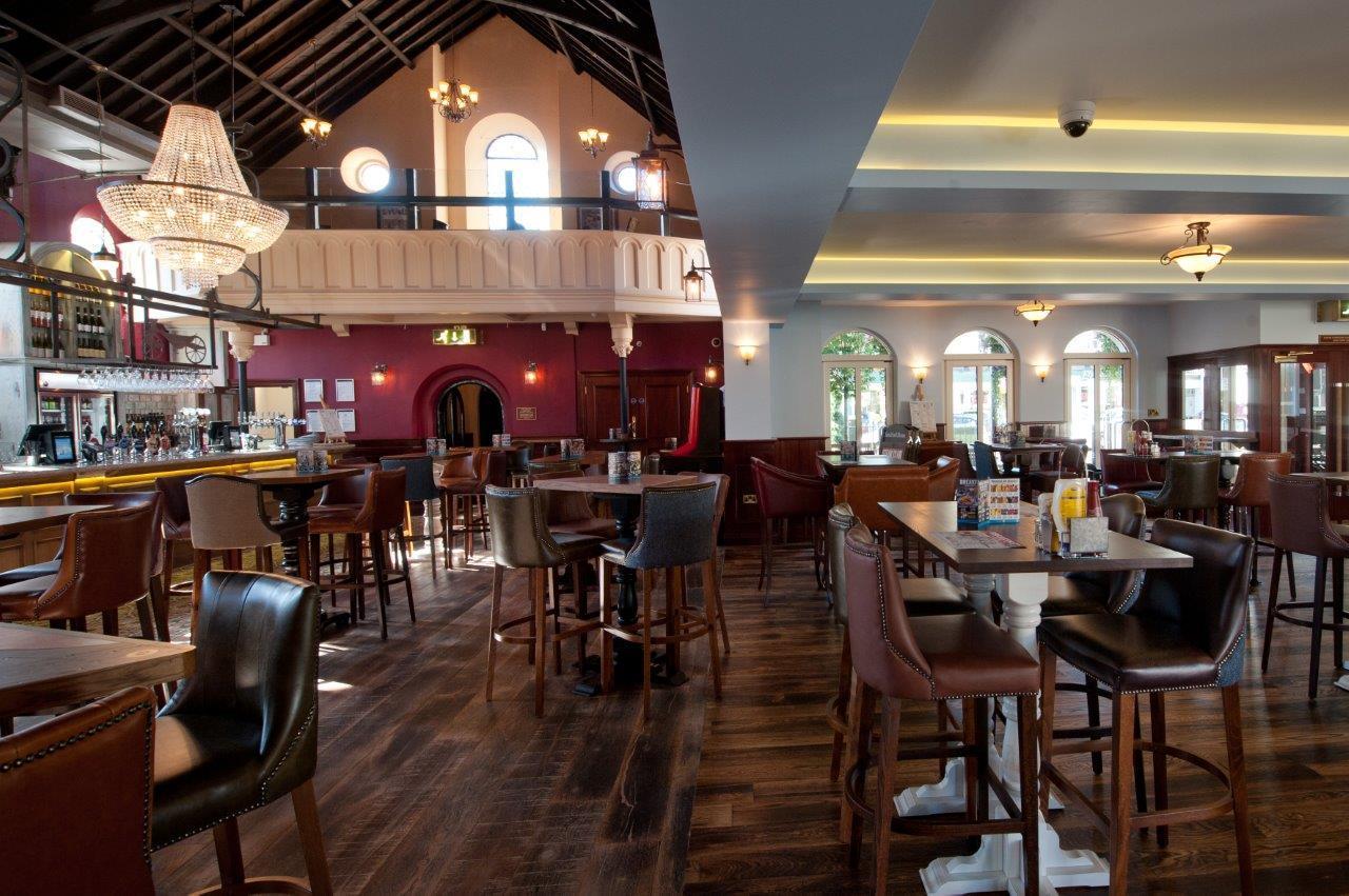 Sandford House Hotel Wetherspoon Huntingdon Buitenkant foto
